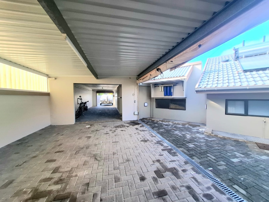 6 Bedroom Property for Sale in Dorchester Heights Eastern Cape